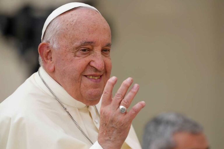 CENTRAFRIQUE – RELIGION : Chrétiens et musulmans secoués par la disparition du Pape François