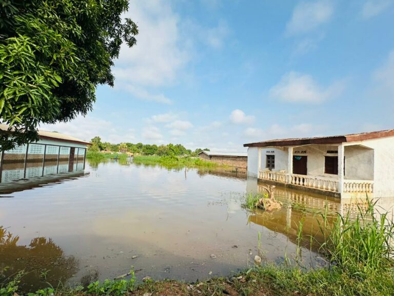 CENTRAFRIQUE – SOCIÉTÉ : Les quartiers sud de Bangui évacués suite à d’importantes inondations